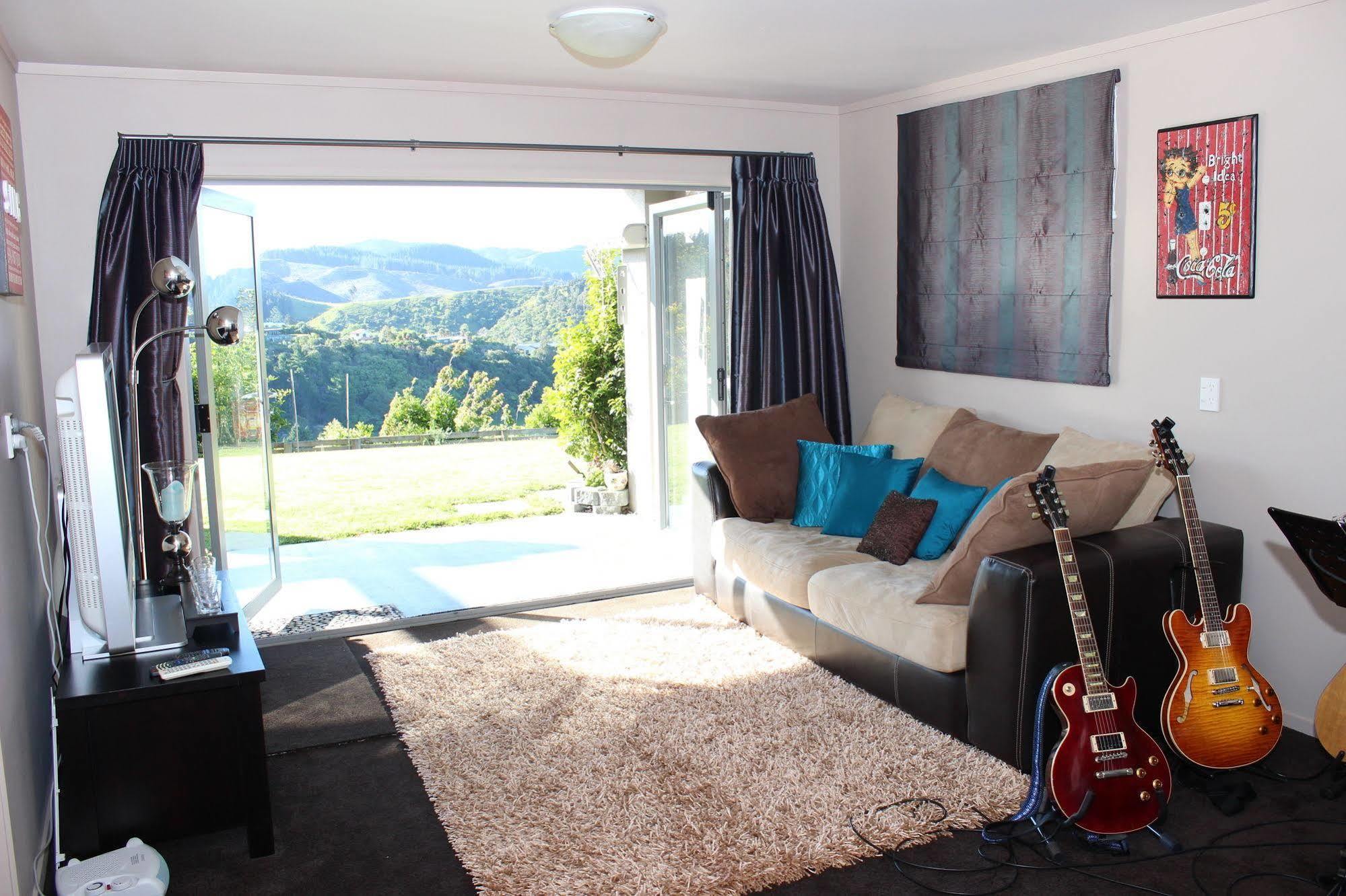 Bed and Breakfast Stunning Views Bed, Breakfast & Health Retreat Whangamata Zewnętrze zdjęcie